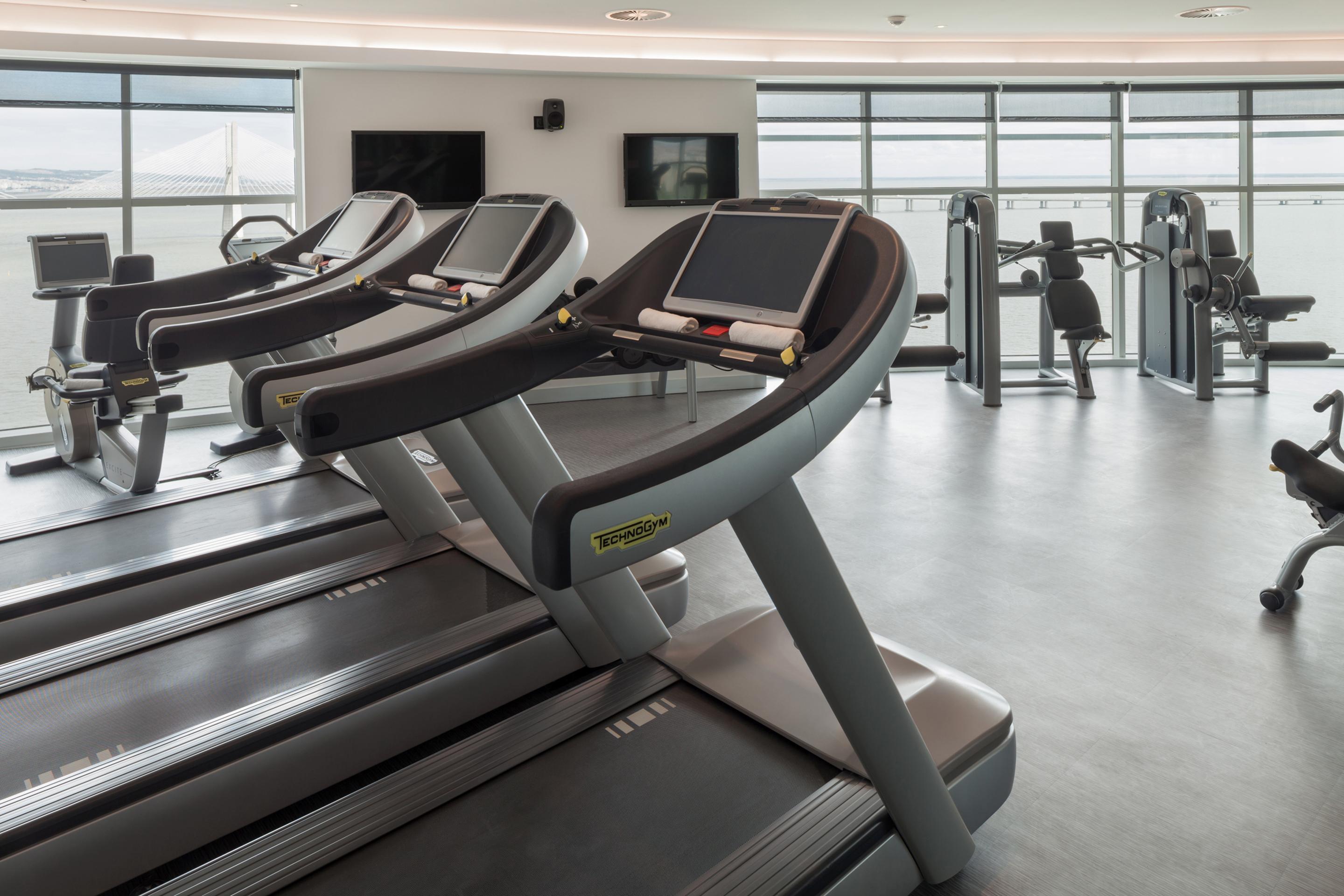 Myriad By Sana Hotels Lisbon Exterior photo Technogym Treadmills