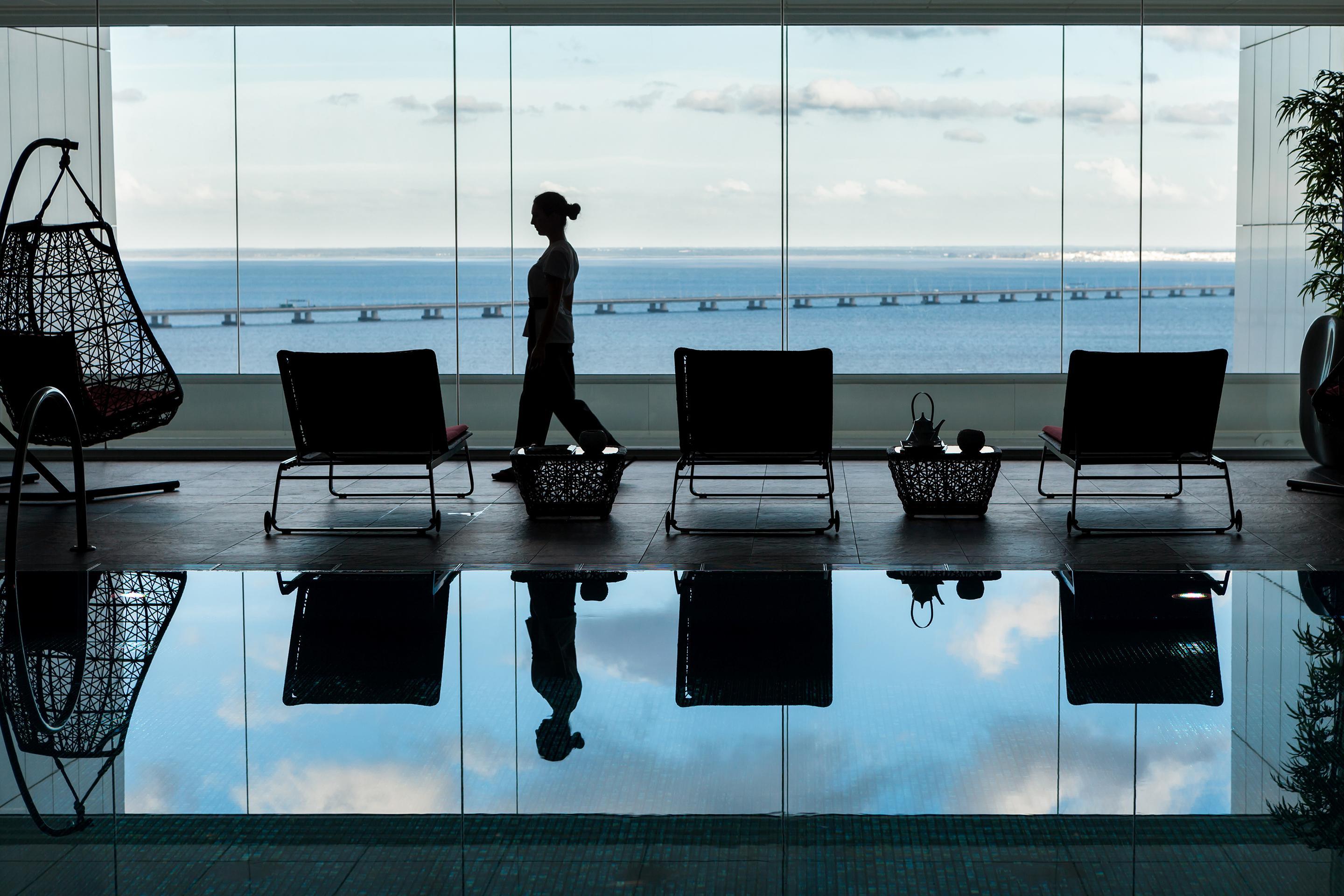 Myriad By Sana Hotels Lisbon Exterior photo The interior of the airport