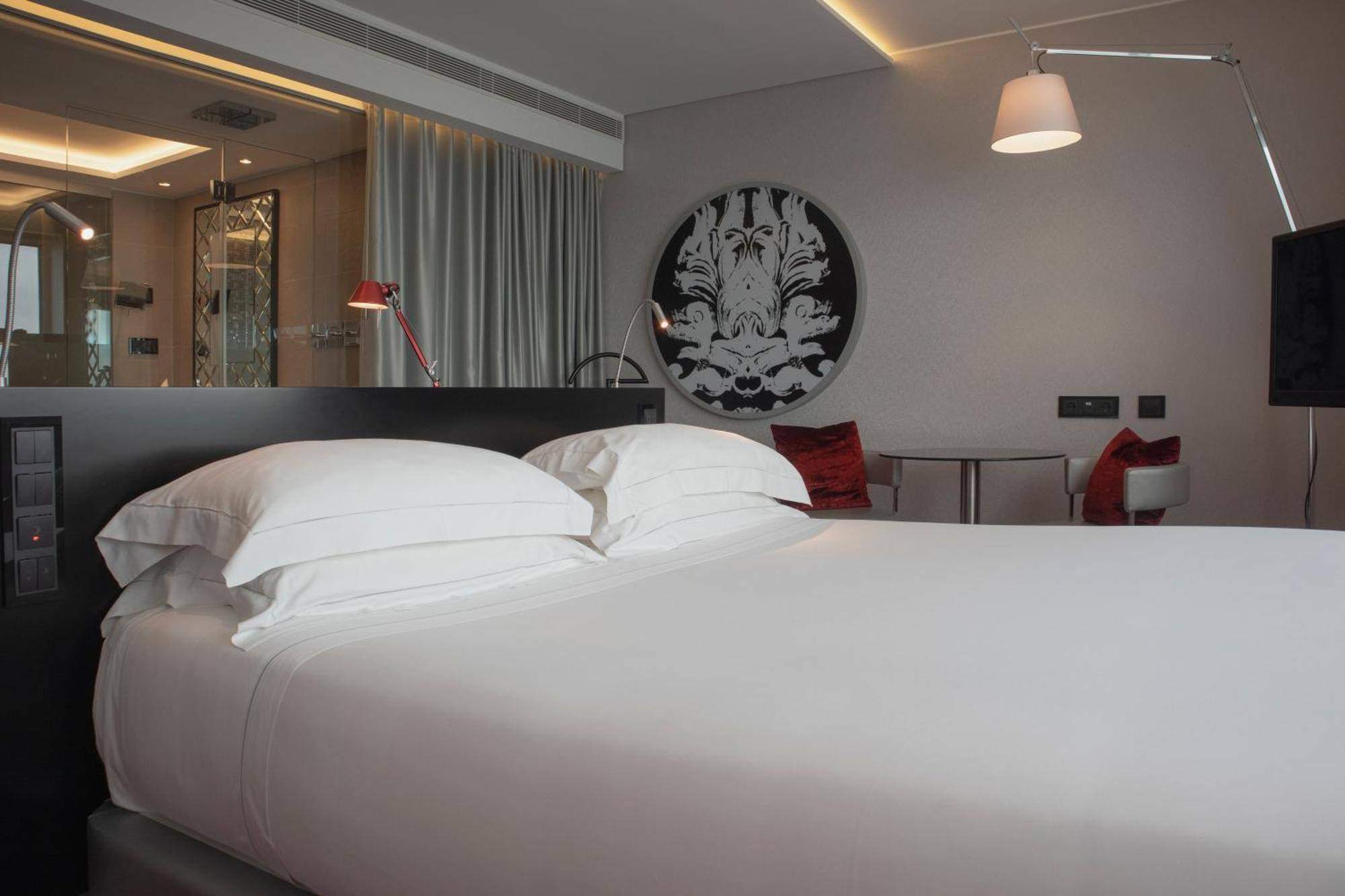 Myriad By Sana Hotels Lisbon Room photo A room at the hotel