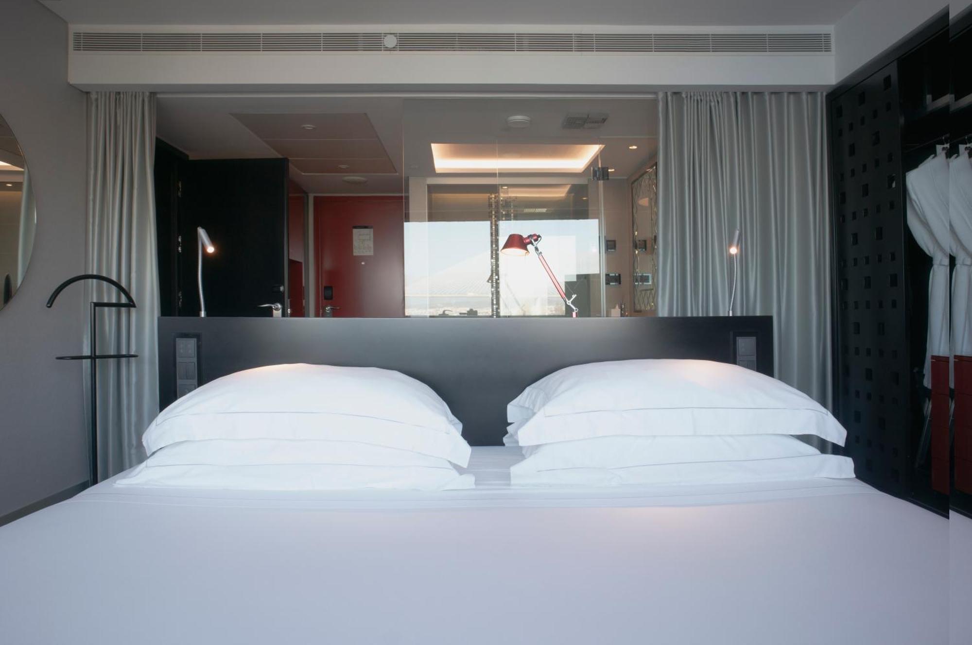 Myriad By Sana Hotels Lisbon Room photo A room at the Standard East Village