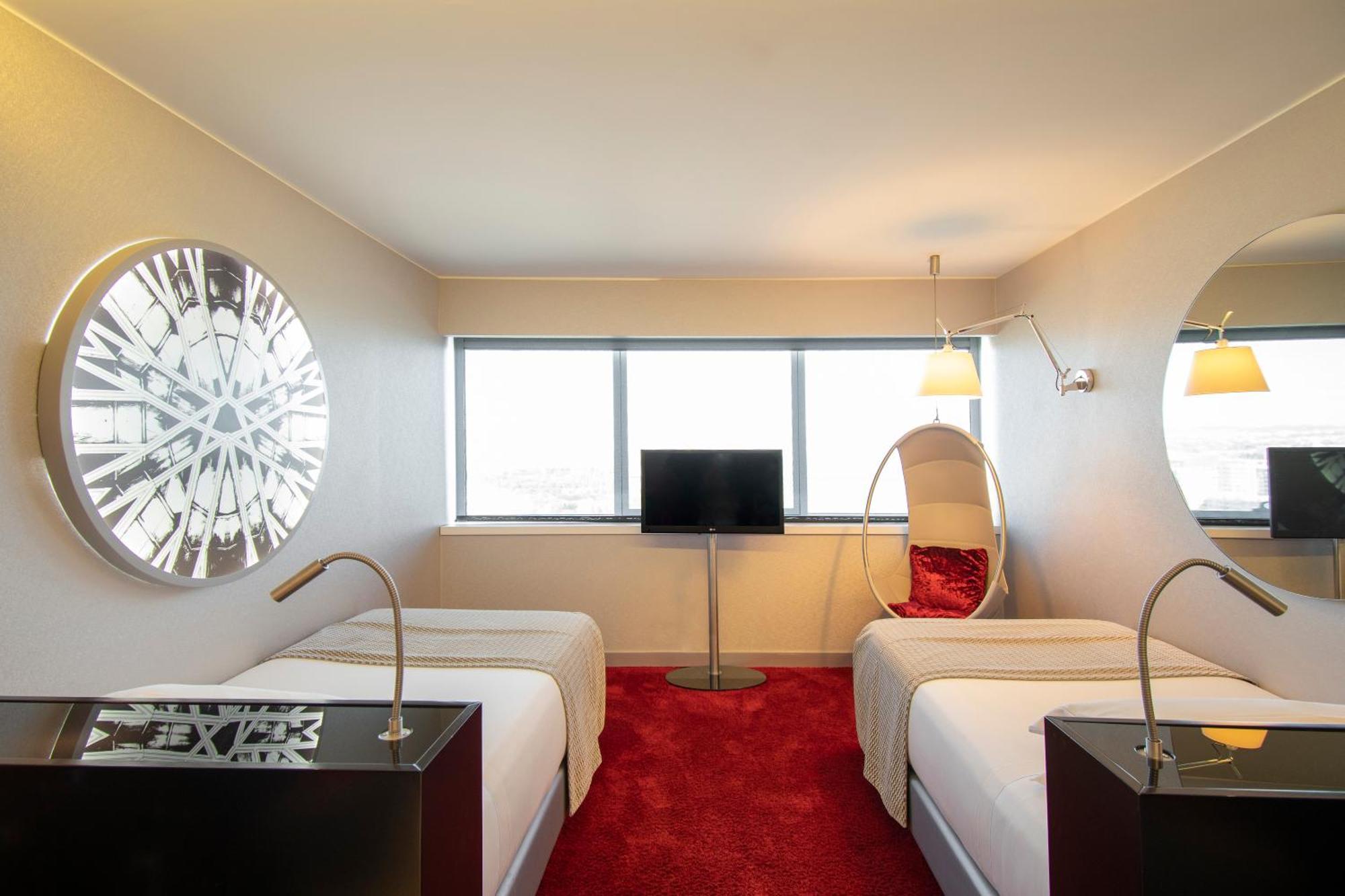 Myriad By Sana Hotels Lisbon Room photo A room at the hotel